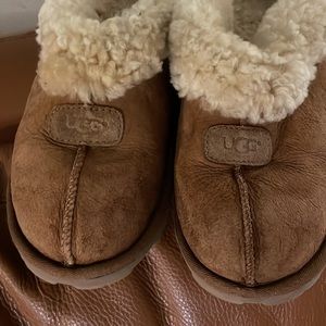 UGG Australia Women's 8 Chestnut Slide Slippers